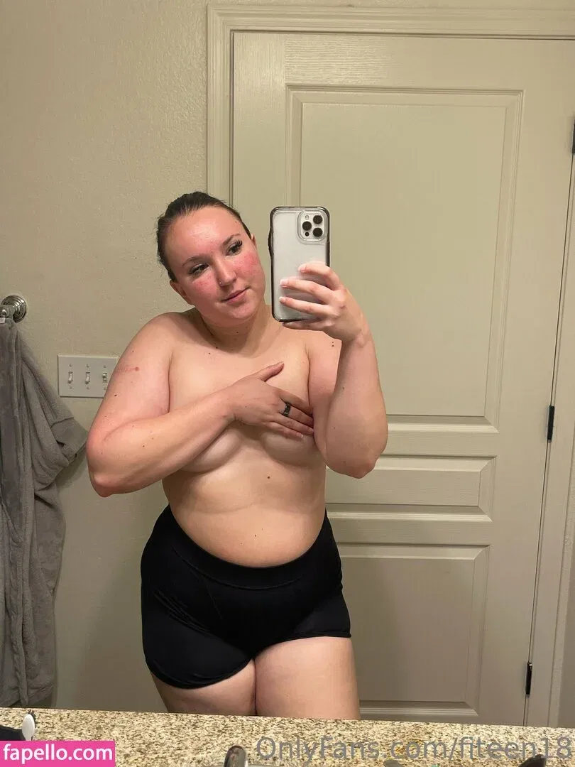 fiteen18 / nikinina178 Onlyfans Photo Gallery 