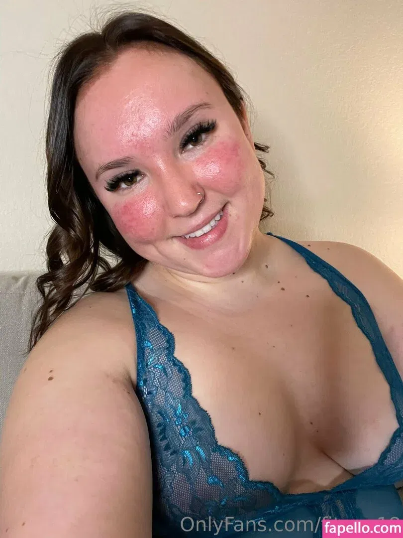 fiteen18 / nikinina178 Onlyfans Photo Gallery 