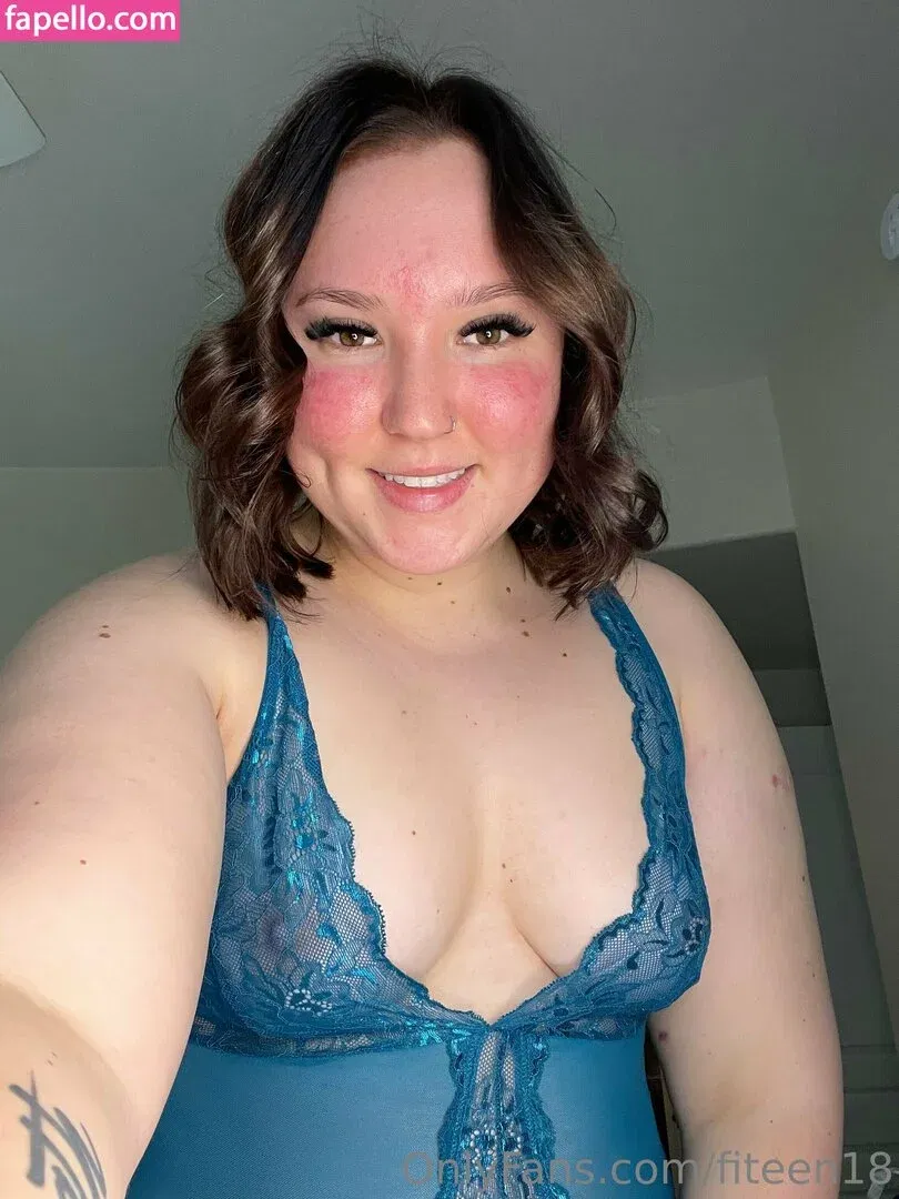 fiteen18 / nikinina178 Onlyfans Photo Gallery 