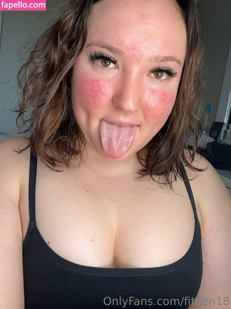 fiteen18 / nikinina178 Onlyfans Photo Gallery 