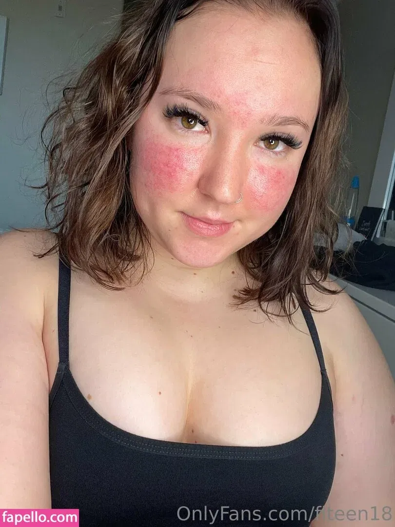 fiteen18 / nikinina178 Onlyfans Photo Gallery 