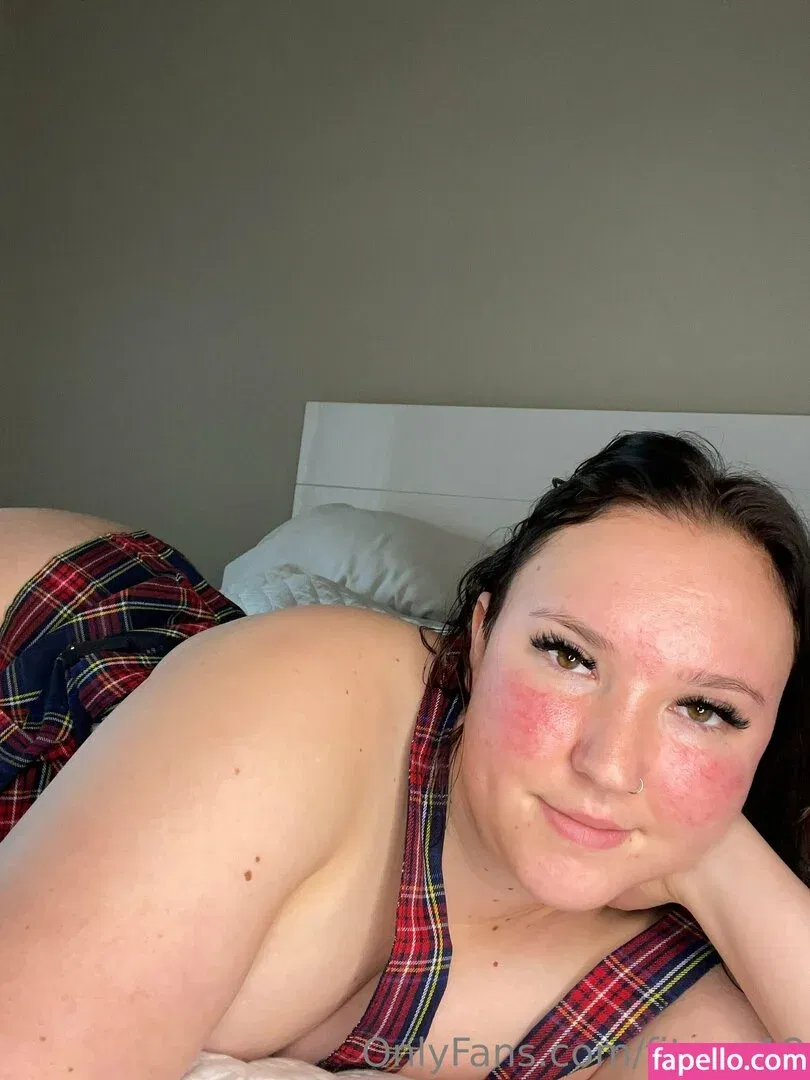 fiteen18 / nikinina178 Onlyfans Photo Gallery 