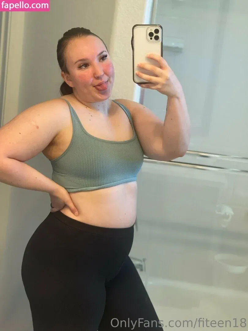 fiteen18 / nikinina178 Onlyfans Photo Gallery 