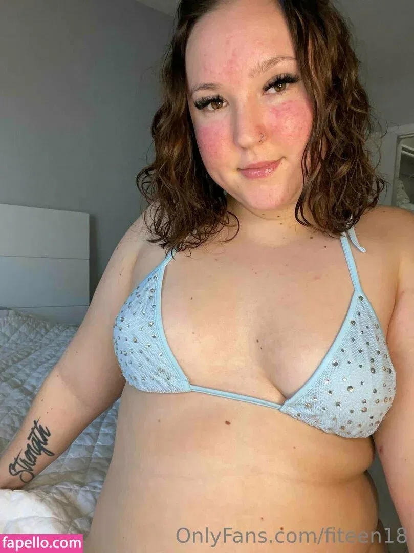 fiteen18 / nikinina178 Onlyfans Photo Gallery 