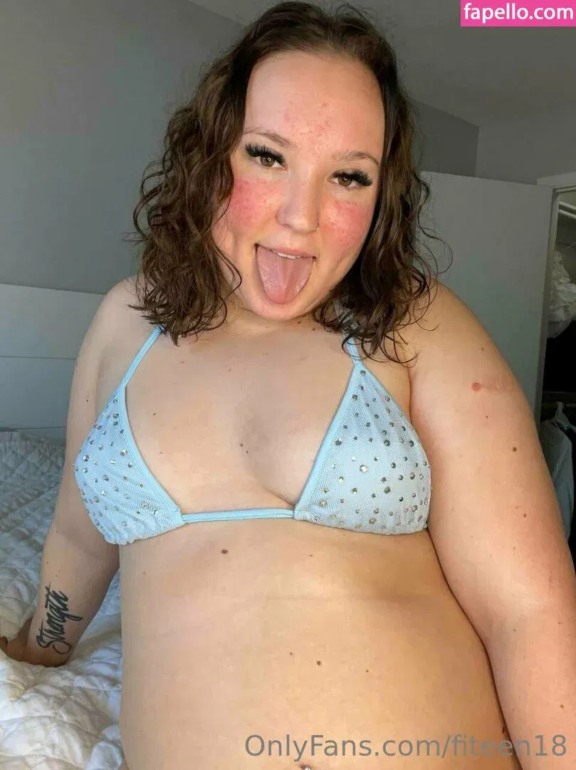 fiteen18 / nikinina178 Onlyfans Photo Gallery 