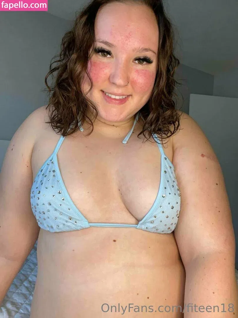 fiteen18 / nikinina178 Onlyfans Photo Gallery 