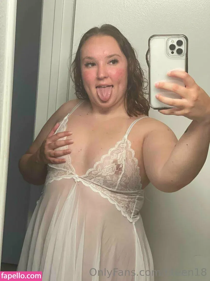 fiteen18 / nikinina178 Onlyfans Photo Gallery 