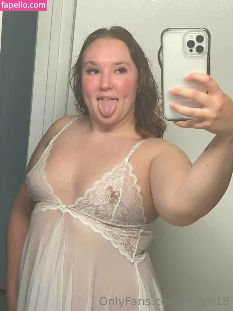 fiteen18 / nikinina178 Onlyfans Photo Gallery 