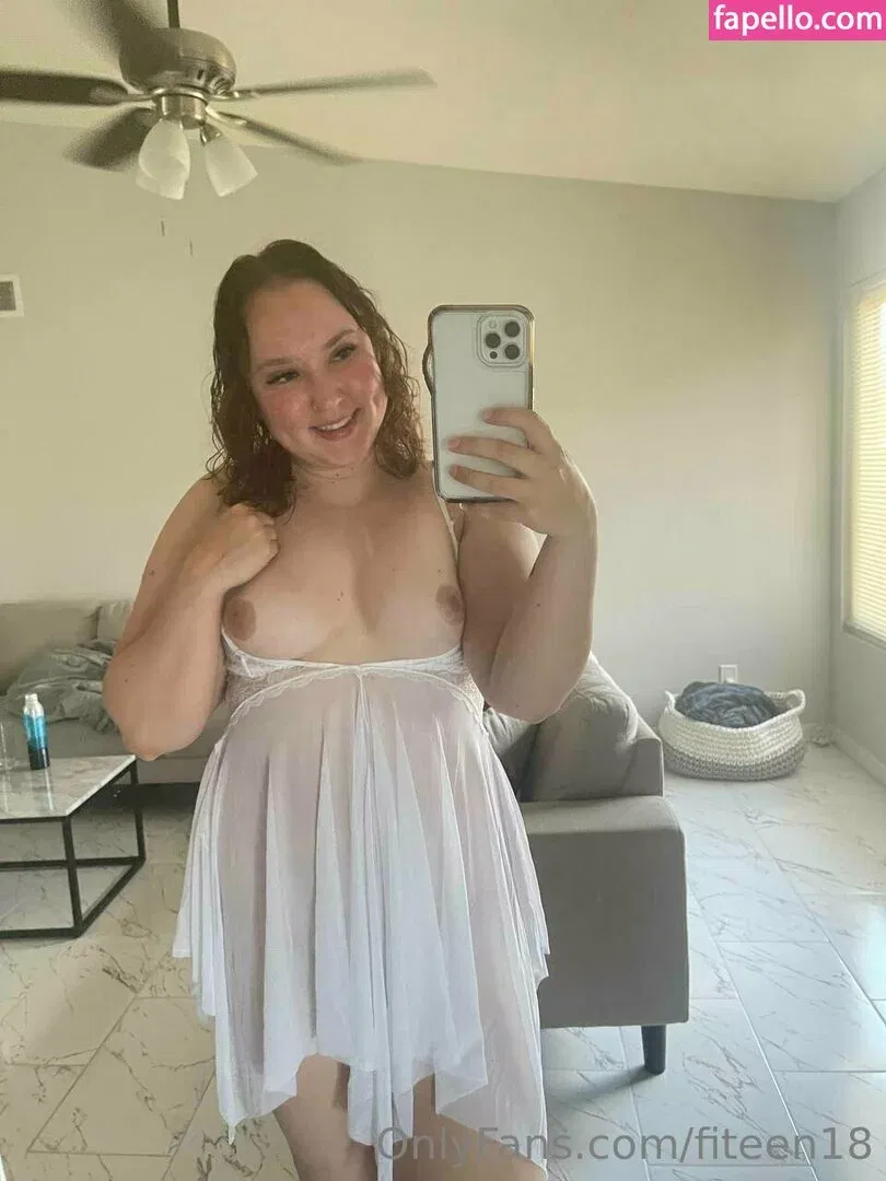 fiteen18 / nikinina178 Onlyfans Photo Gallery 