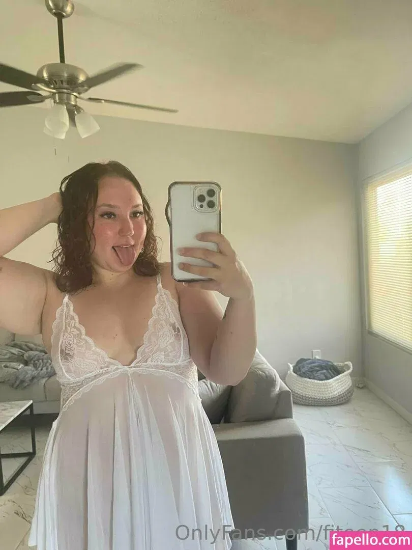 fiteen18 / nikinina178 Onlyfans Photo Gallery 