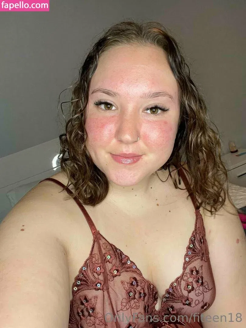 fiteen18 / nikinina178 Onlyfans Photo Gallery 