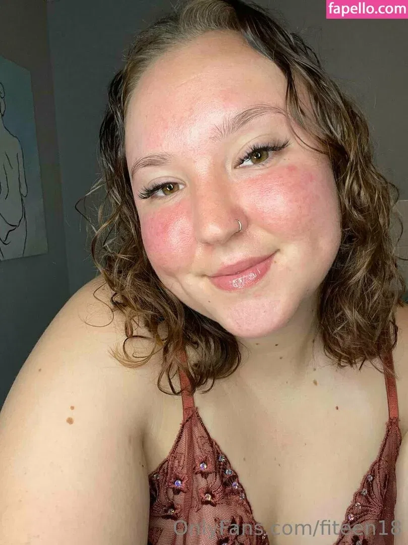 fiteen18 / nikinina178 Onlyfans Photo Gallery 