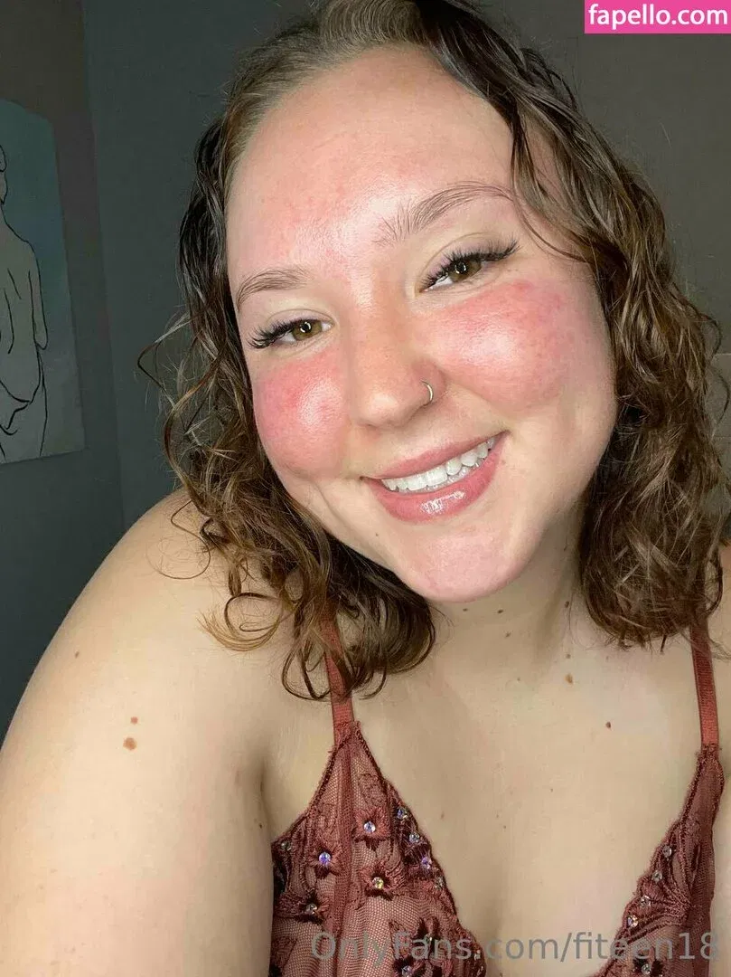 fiteen18 / nikinina178 Onlyfans Photo Gallery 