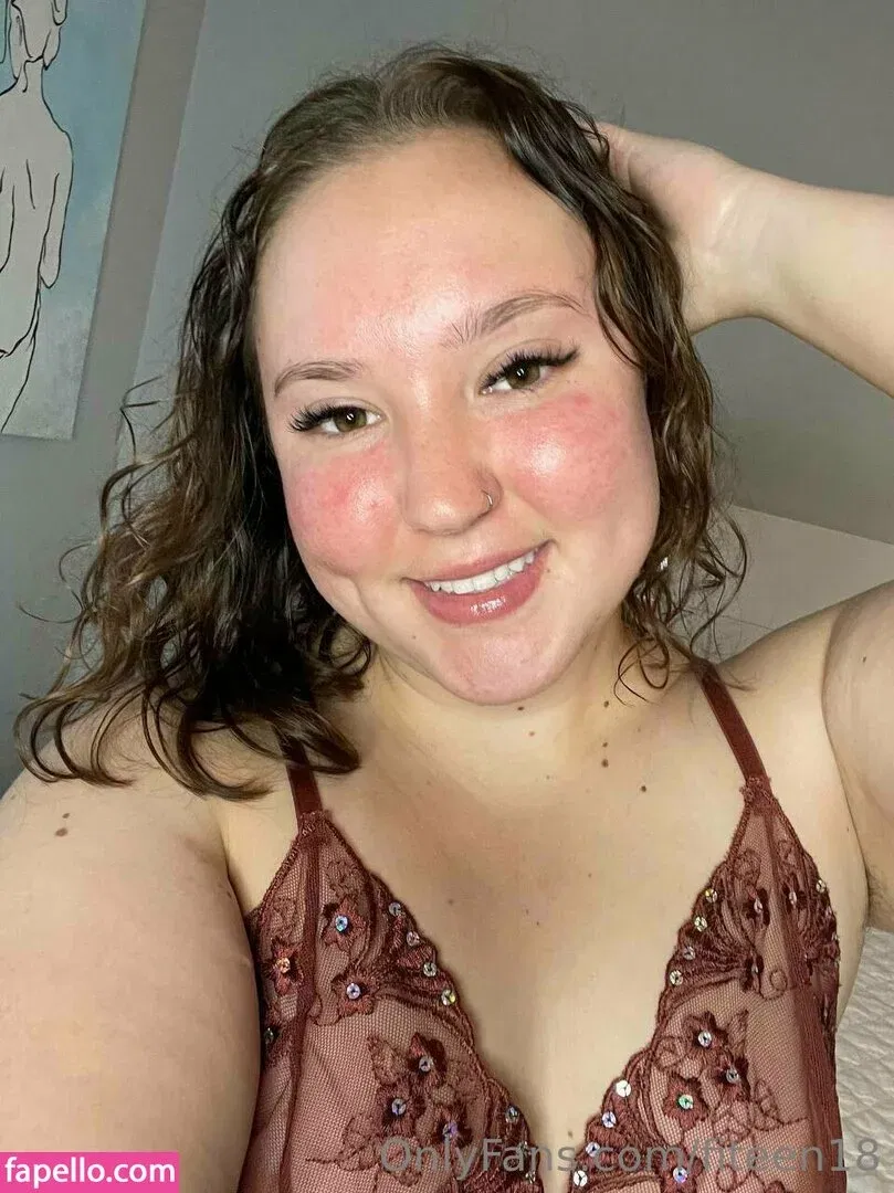 fiteen18 / nikinina178 Onlyfans Photo Gallery 