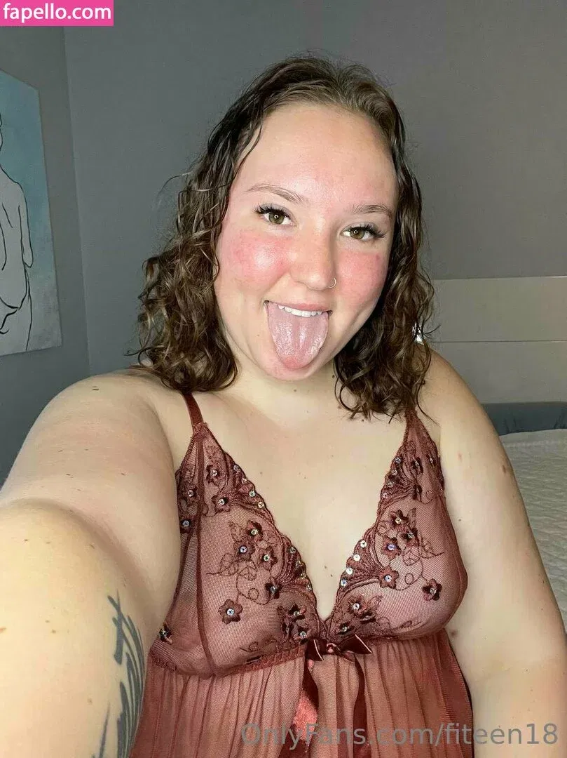 fiteen18 / nikinina178 Onlyfans Photo Gallery 