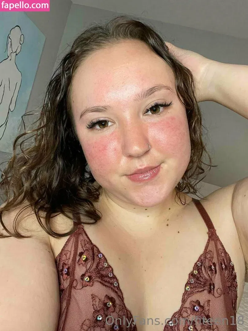 fiteen18 / nikinina178 Onlyfans Photo Gallery 