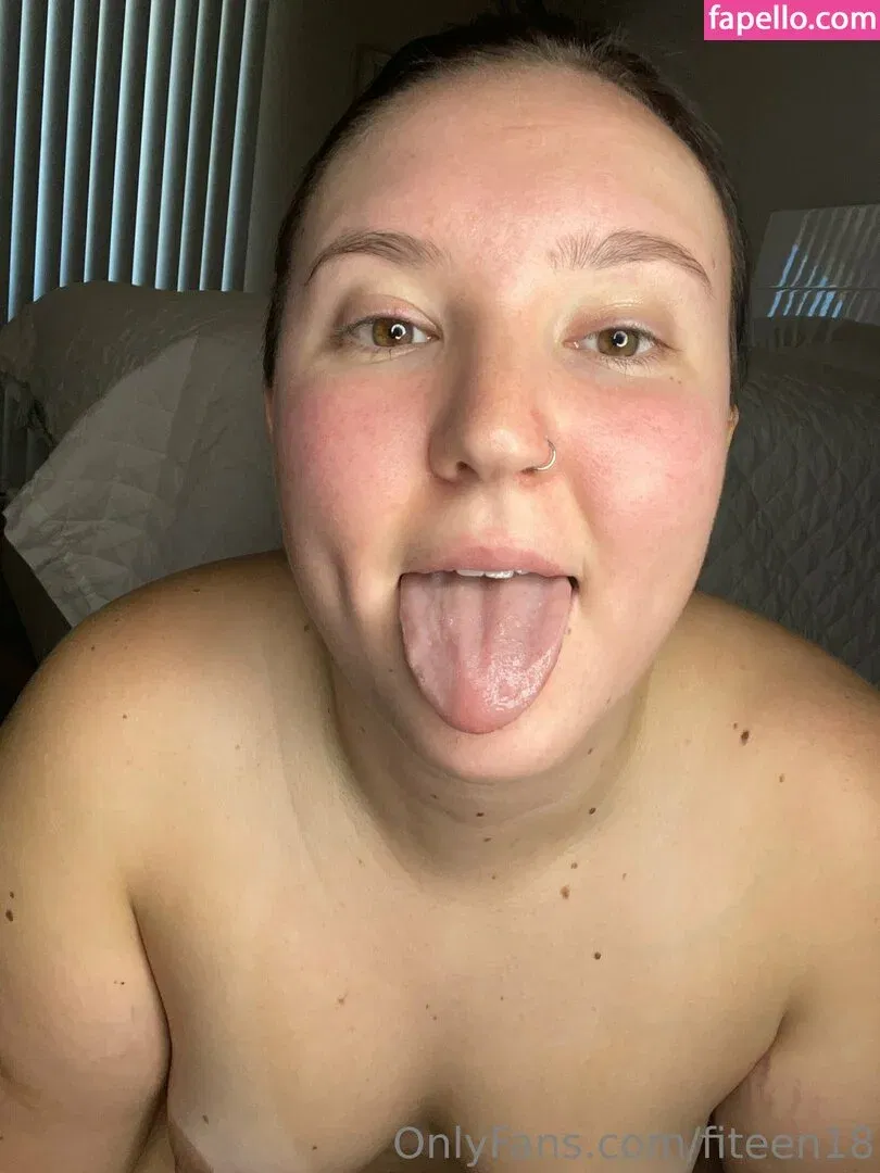 fiteen18 / nikinina178 Onlyfans Photo Gallery 