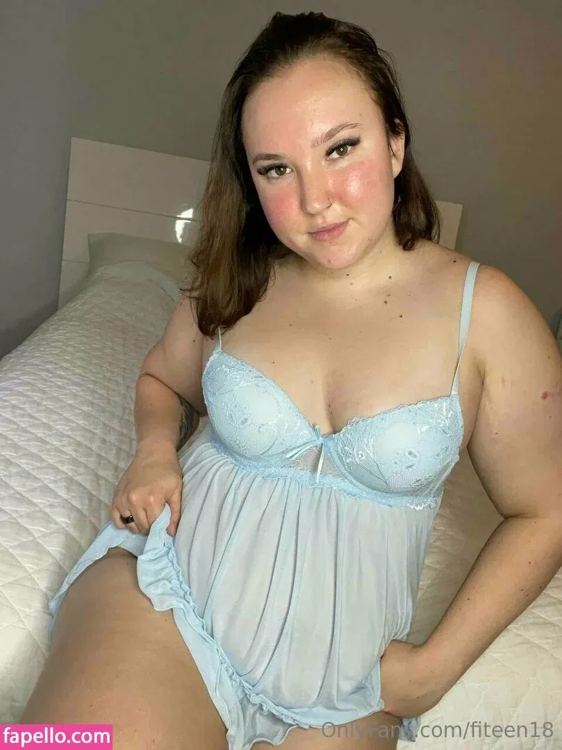 fiteen18 / nikinina178 Onlyfans Photo Gallery 