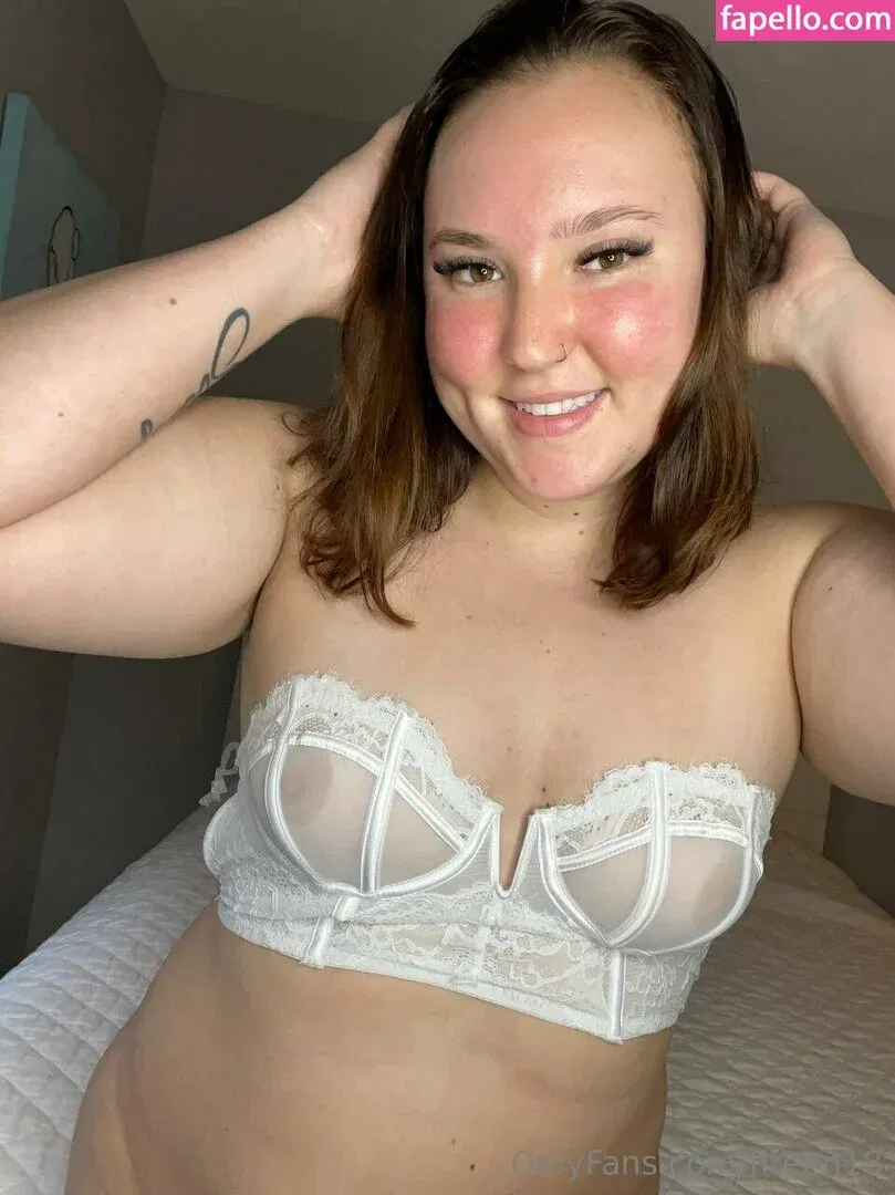 fiteen18 / nikinina178 Onlyfans Photo Gallery 