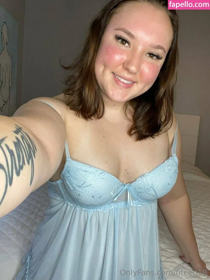 fiteen18 / nikinina178 Onlyfans Photo Gallery 