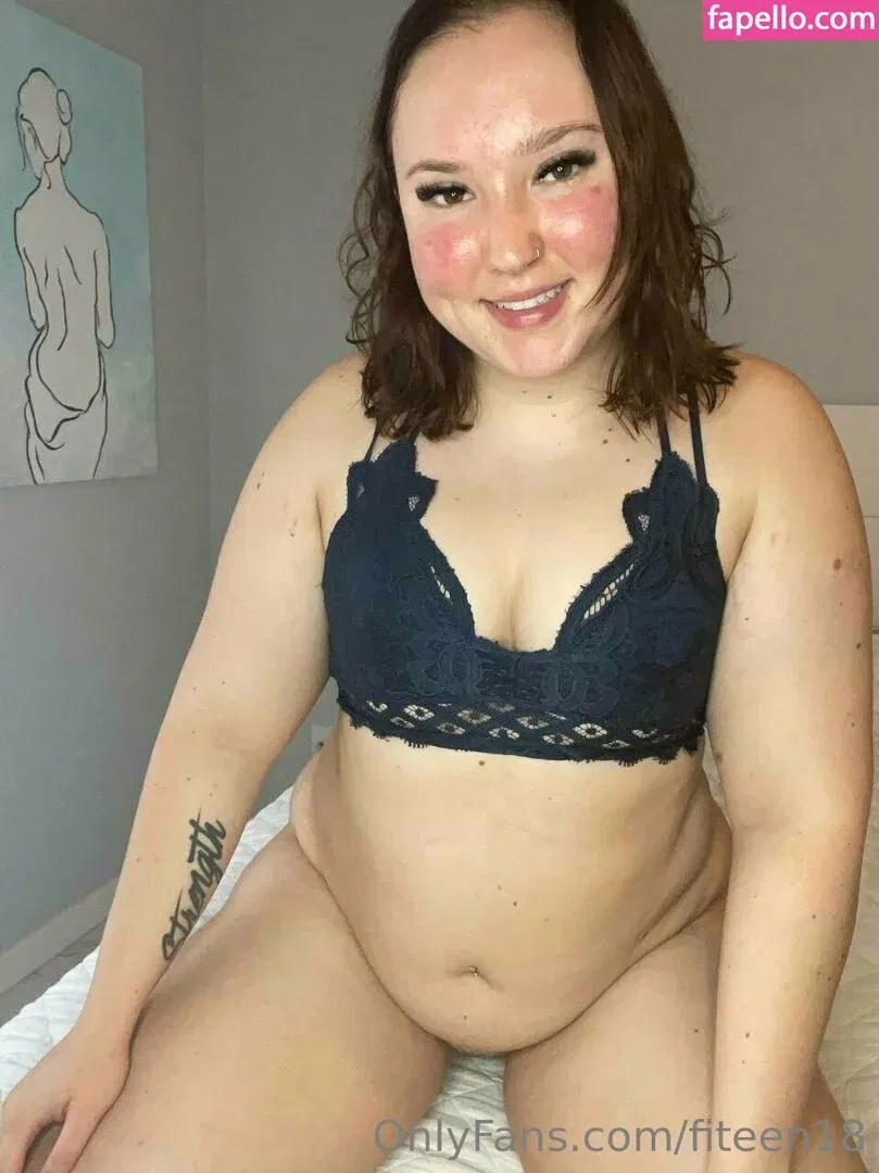 fiteen18 / nikinina178 Onlyfans Photo Gallery 