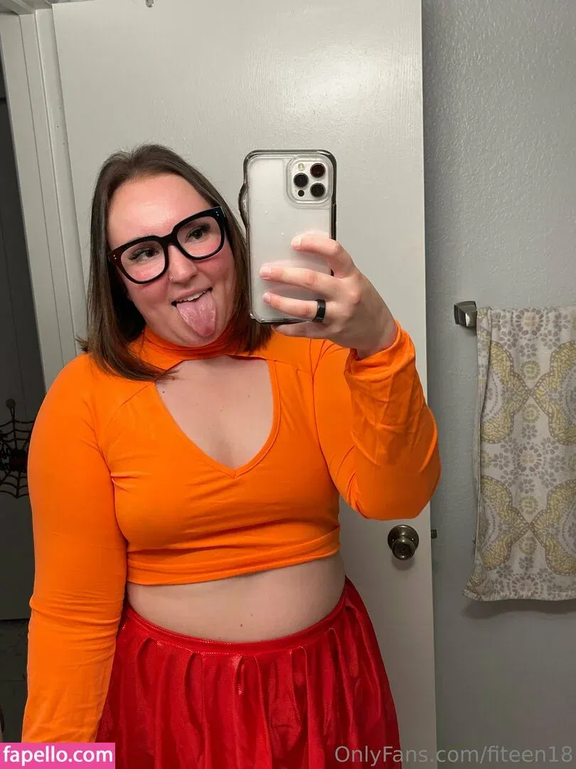 fiteen18 / nikinina178 Onlyfans Photo Gallery 