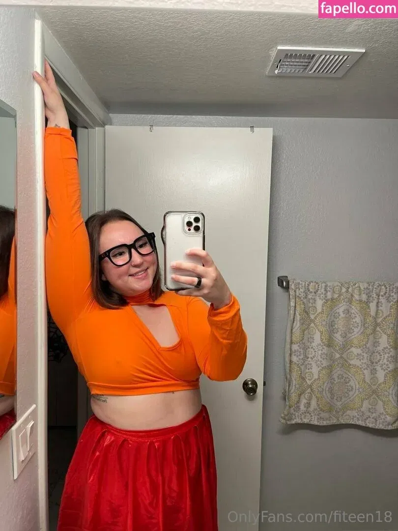 fiteen18 / nikinina178 Onlyfans Photo Gallery 