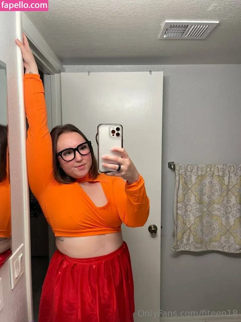 fiteen18 / nikinina178 Onlyfans Photo Gallery 