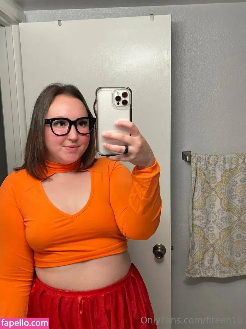 fiteen18 / nikinina178 Onlyfans Photo Gallery 