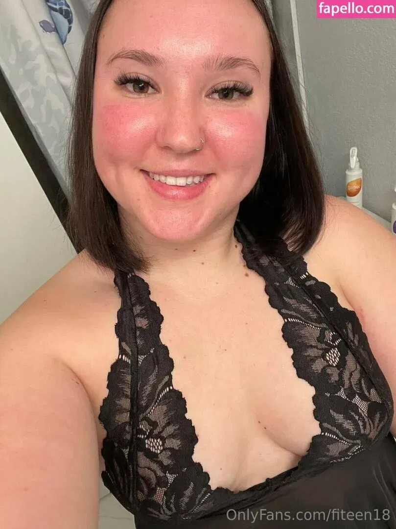 fiteen18 / nikinina178 Onlyfans Photo Gallery 