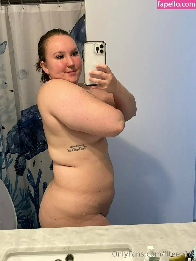 fiteen18 / nikinina178 Onlyfans Photo Gallery 