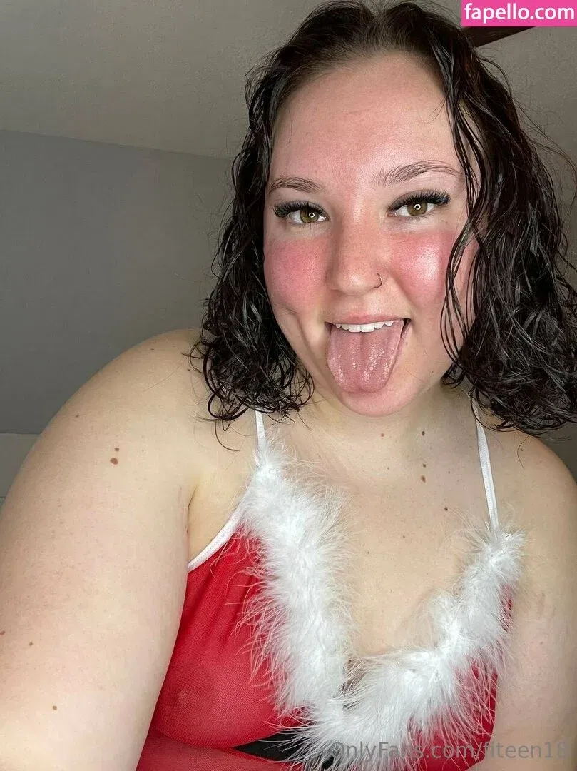 fiteen18 / nikinina178 Onlyfans Photo Gallery 