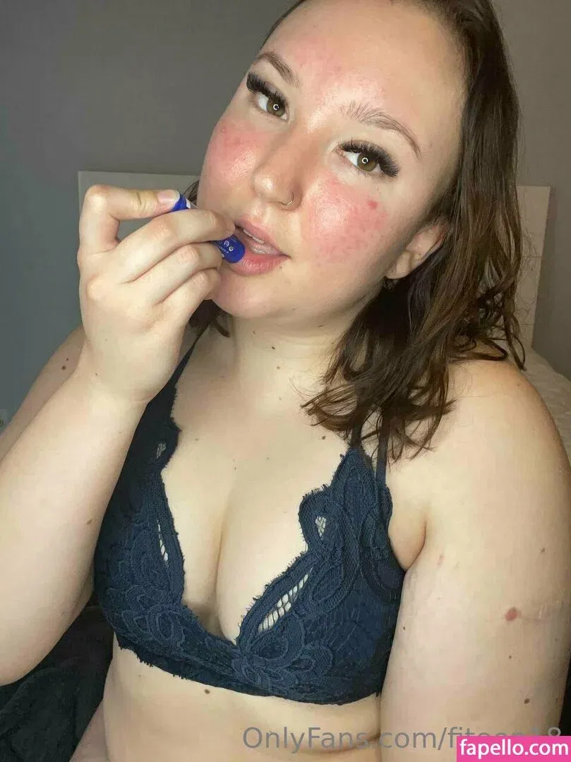 fiteen18 / nikinina178 Onlyfans Photo Gallery 