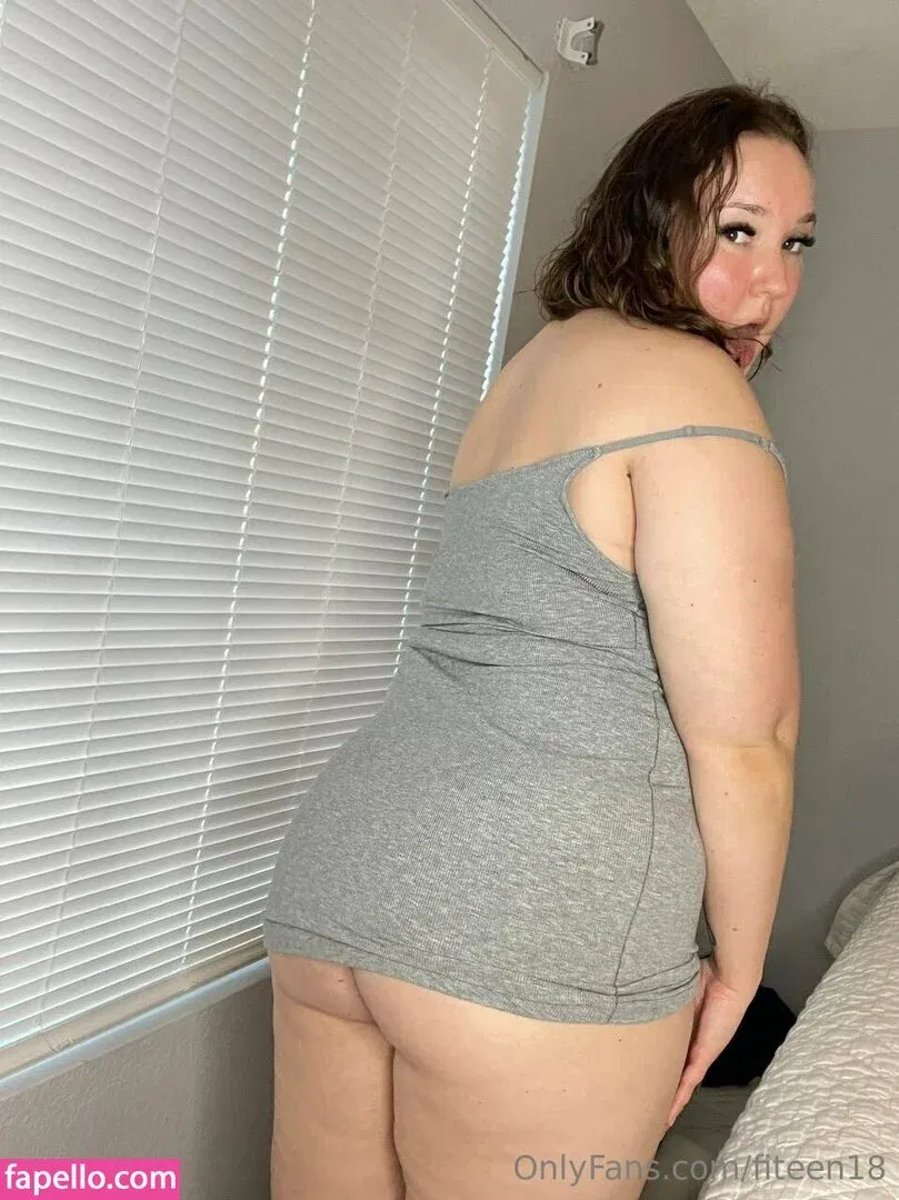 fiteen18 / nikinina178 Onlyfans Photo Gallery 