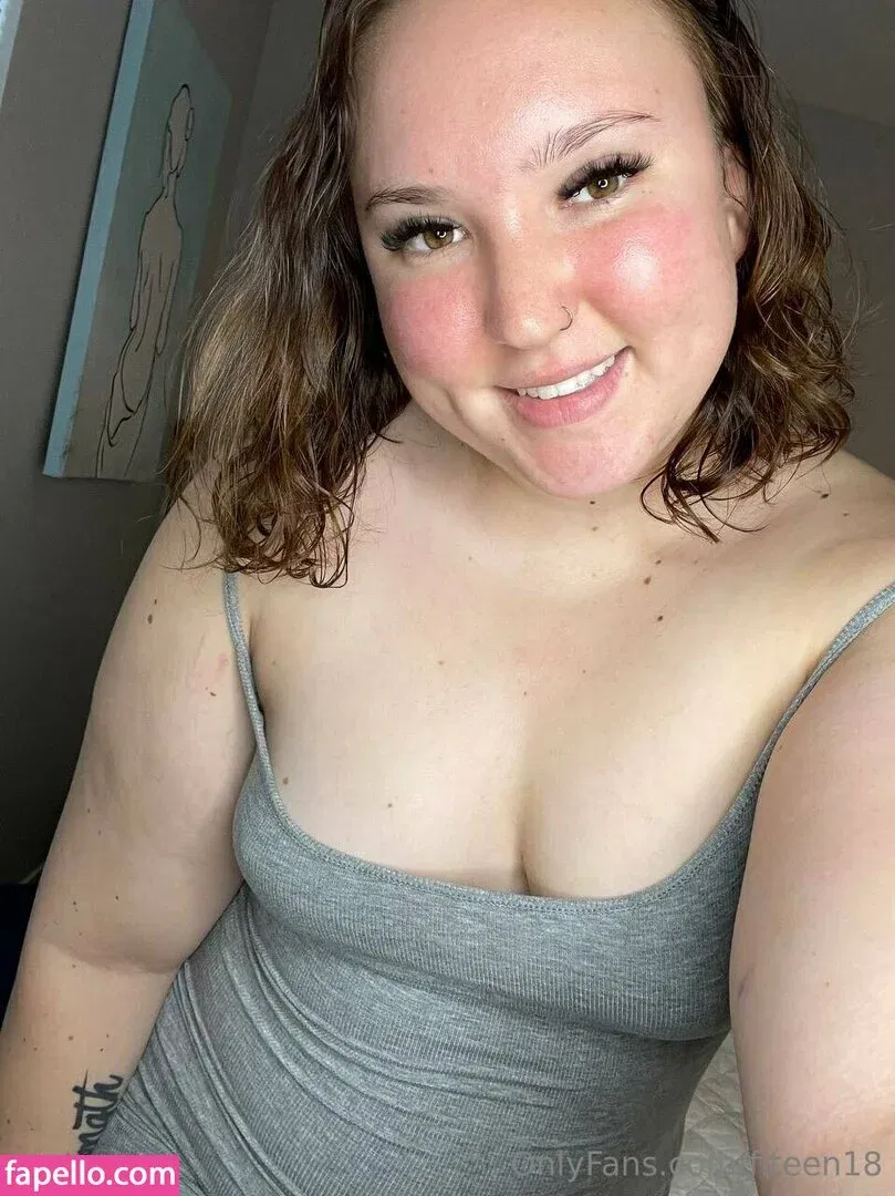 fiteen18 / nikinina178 Onlyfans Photo Gallery 