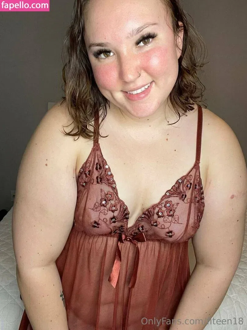 fiteen18 / nikinina178 Onlyfans Photo Gallery 