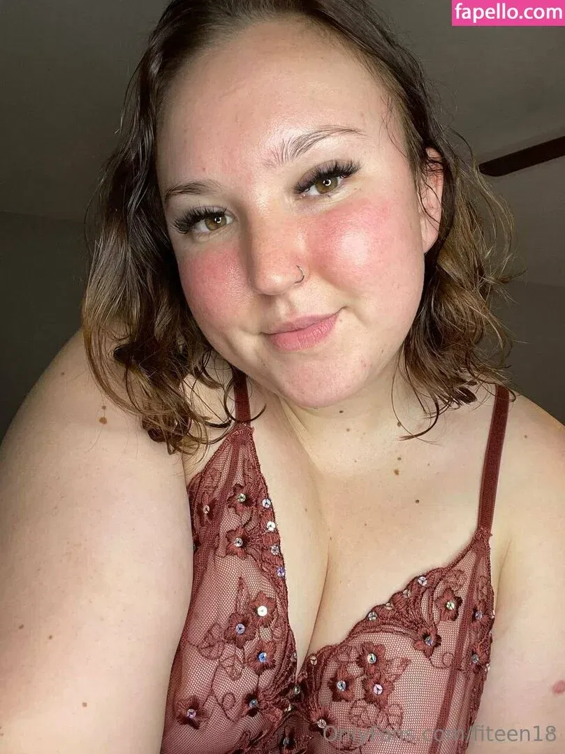 fiteen18 / nikinina178 Onlyfans Photo Gallery 