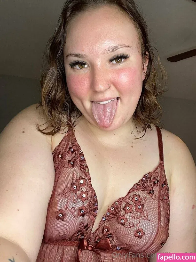 fiteen18 / nikinina178 Onlyfans Photo Gallery 