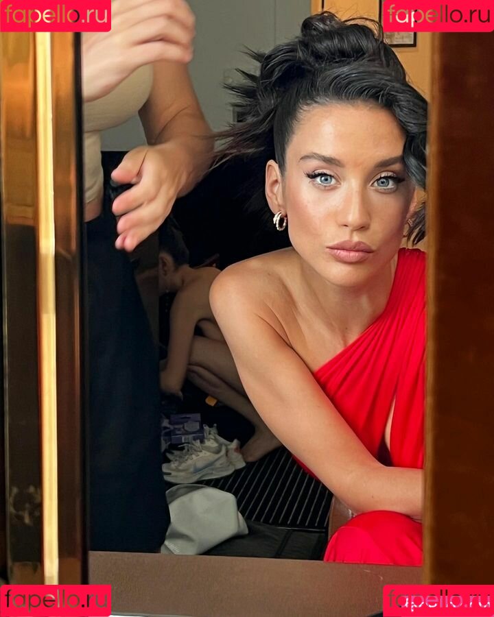 Maria Pedraza Onlyfans Photo Gallery 