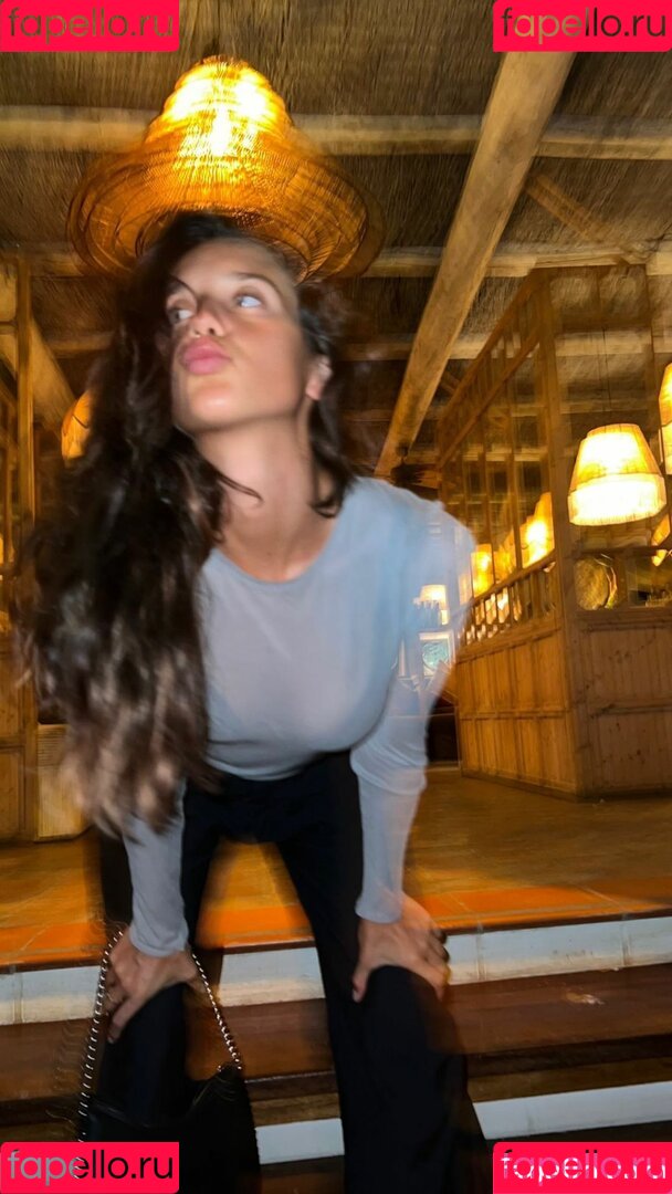 Maria Pedraza Onlyfans Photo Gallery 