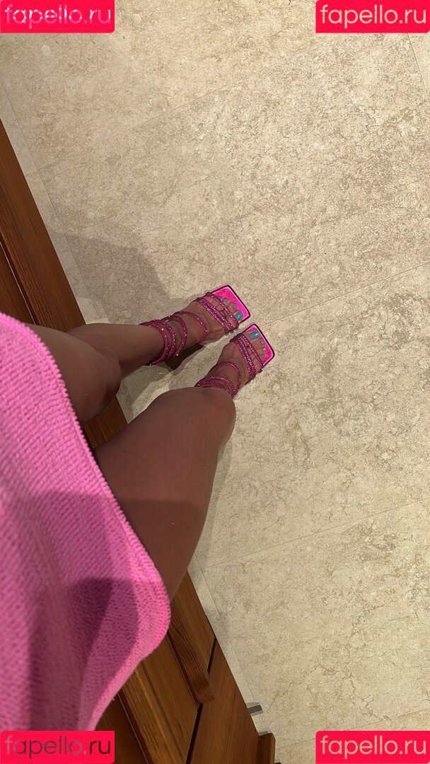 Maria Pedraza Onlyfans Photo Gallery 