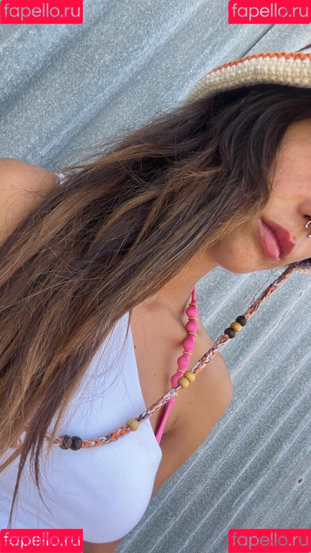 Maria Pedraza Onlyfans Photo Gallery 