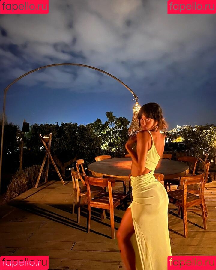 Maria Pedraza Onlyfans Photo Gallery 