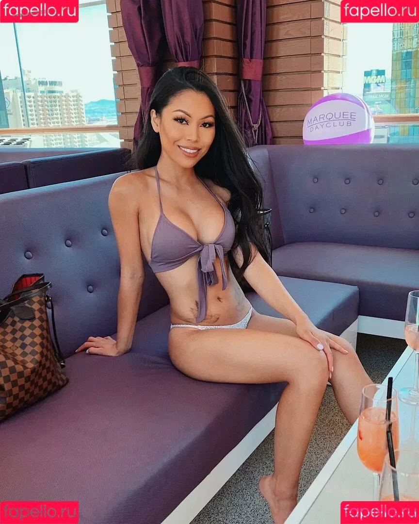 Jane Yum / Jane Yumul / janeymeow / janeyum Onlyfans Photo Gallery 