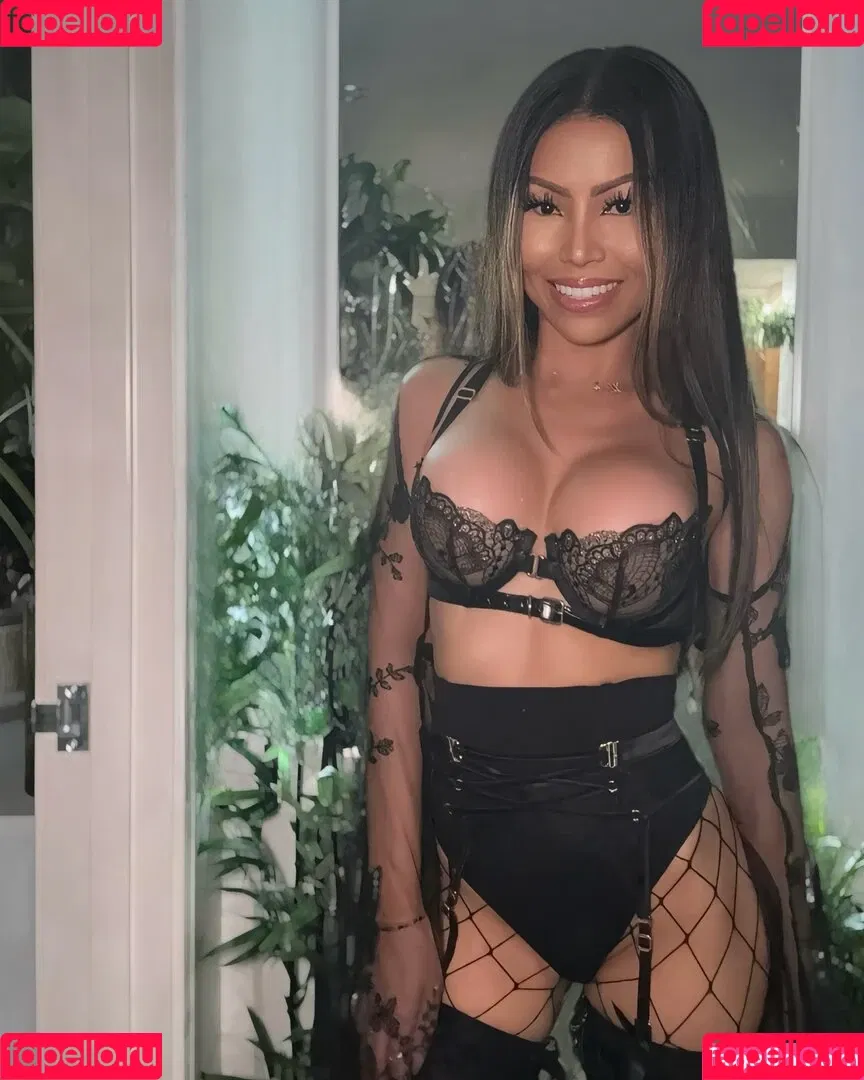 Jane Yum / Jane Yumul / janeymeow / janeyum Onlyfans Photo Gallery 