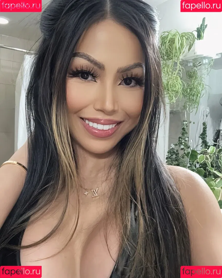 Jane Yum / Jane Yumul / janeymeow / janeyum Onlyfans Photo Gallery 