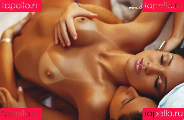 Julia Paes / juliapaesoficial Onlyfans Photo Gallery 