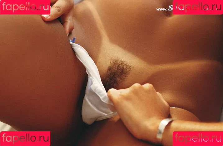 Julia Paes / juliapaesoficial Onlyfans Photo Gallery 