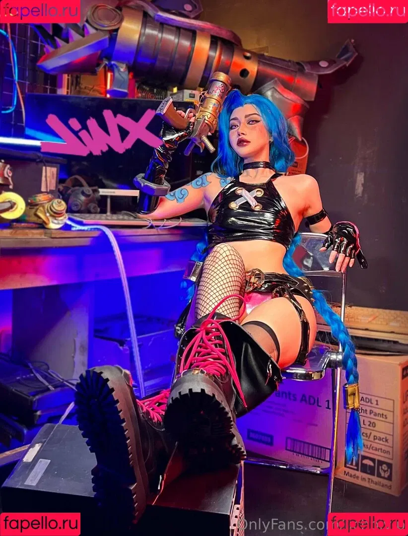 Jinx Cosplay Arcane / LeagueLegends / jinxedyumeria Onlyfans Photo Gallery 