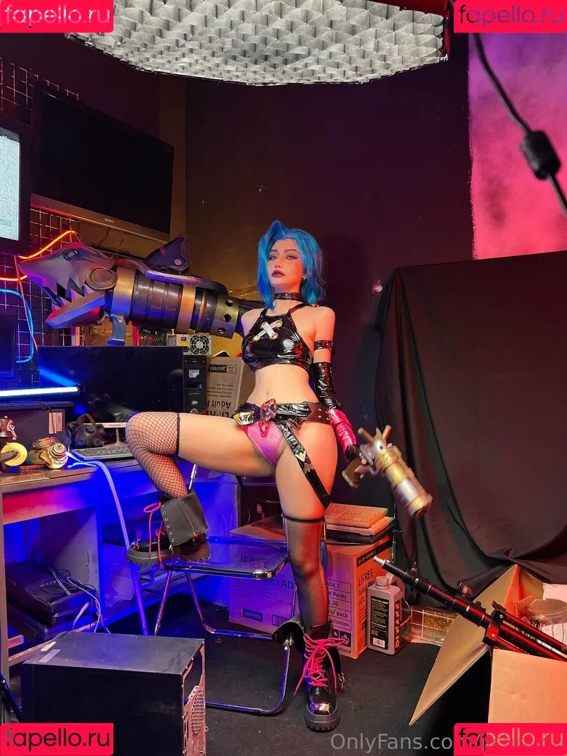 Jinx Cosplay Arcane / LeagueLegends / jinxedyumeria Onlyfans Photo Gallery 